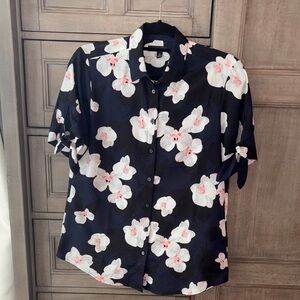 Banana Republic Black/Navy/White Floral Shirt, size small